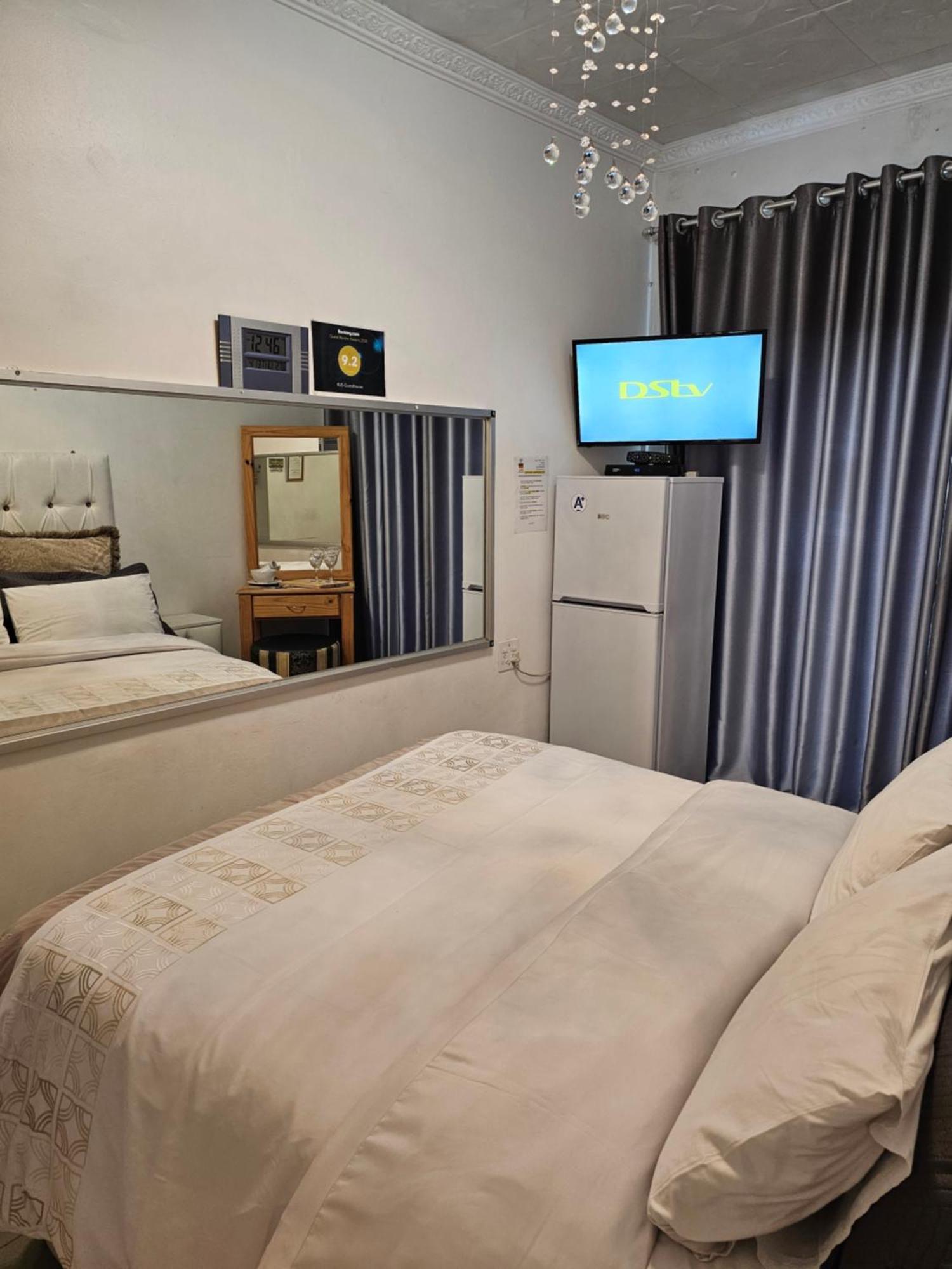Rjs Guesthouse Durban Kamer foto