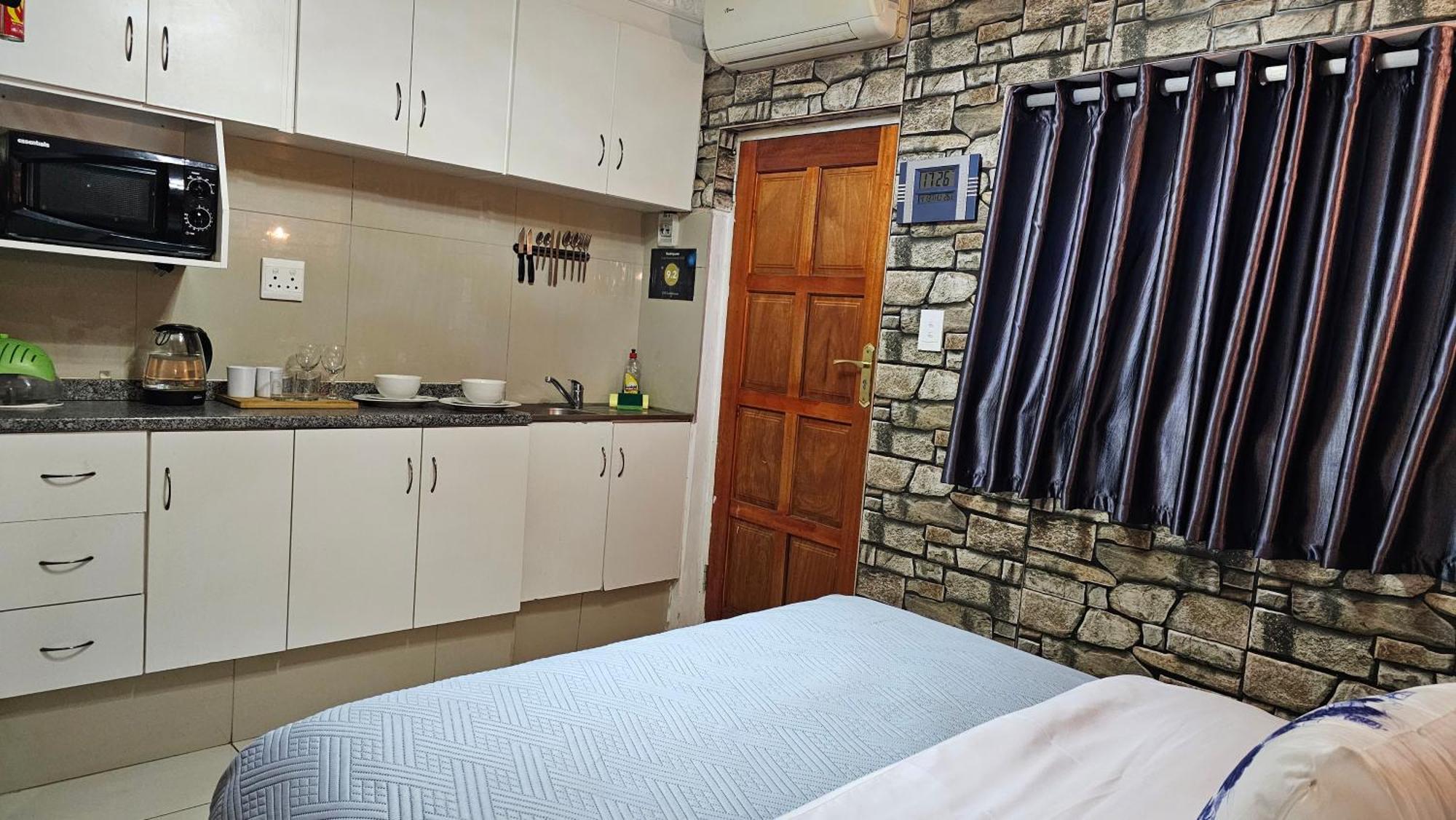Rjs Guesthouse Durban Kamer foto