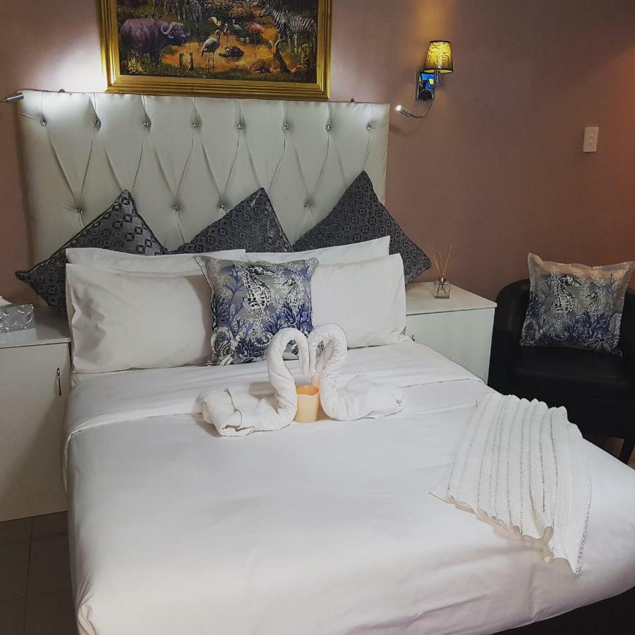 Rjs Guesthouse Durban Buitenkant foto