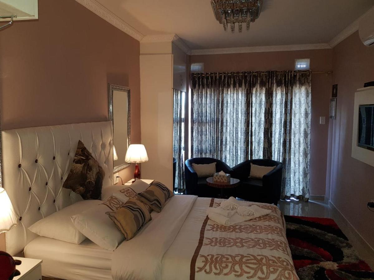 Rjs Guesthouse Durban Buitenkant foto